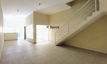 Imagem: 3 dormitórios, 1 suítes, 2 vagas na garagem