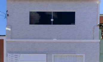 Imagem: 4 dormitórios, 2 banheiro, 1 vaga na garagem