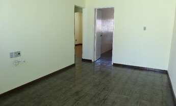 Imagem 2: 2 dormitórios, 1 banheiros