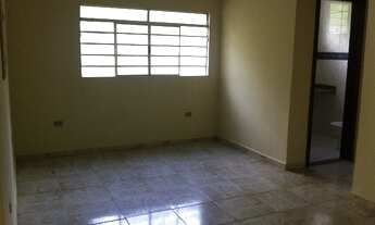 Imagem 6: 3 dormitórios, 1 suítes, 2 banheiro, 2 vagas na garagem