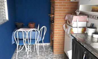 Imagem 2: 3 dormitórios, 1 suítes, 3 banheiro, 2 vagas na garagem