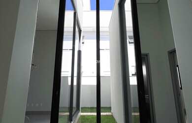 Imagem 4: Casa com três suítes no condomínio Varanda Sul