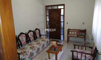 Imagem: Casa com 3 quartos sendo 1 suíte no bairro