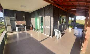 Imagem: Chácara com quatro quartos e suíte no