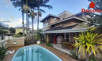 Imagem 2: Sobrado á Venda com 03 Suítes, piscina, no bairro Água branca em São Francisco do Sul/SC