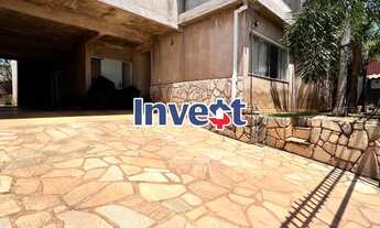 Imagem 3: Casa com 2 Pavimentos, Dentro de Condomínio, 5 Quartos, Churrasqueira com Espaço Gourmet