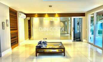 Imagem 3: Casa no condomínio Santa Monica Jardins na Barra da Tijuca - 5 quartos, 5 suítes, 3 salas