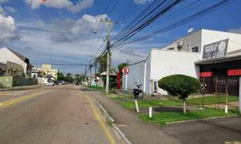 Imagem 2: Seu Portal para o Sucesso em Curitiba: Invista em um Terreno com Renda Imediata!