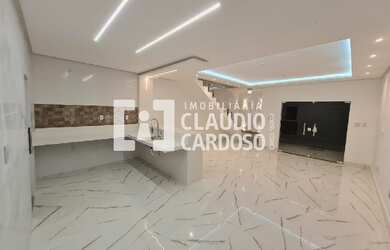 Imagem 3: Casa duplex à venda na Av. Larissa Cavalcante, esquina com a TG9, Alto da Boa Vista