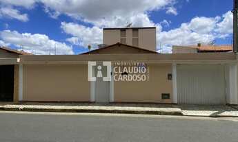 Imagem: Vendo uma bela casa localizada no Bem Querer