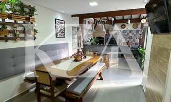 Imagem: Linda casa em condomínio fechado com sala