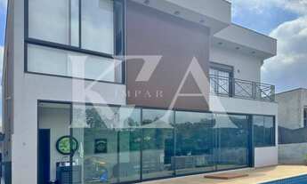 Imagem 2: Residência com vista para a mata à venda no condomínio Campos do Conde no Tamboré em Santa