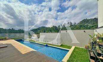 Imagem 3: Residência com vista para a mata à venda no condomínio Campos do Conde no Tamboré em Santa