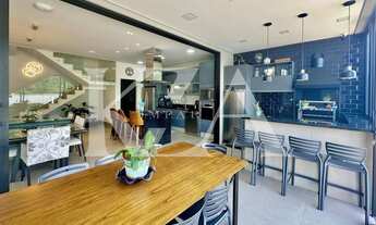 Imagem 6: Residência com vista para a mata à venda no condomínio Campos do Conde no Tamboré em Santa