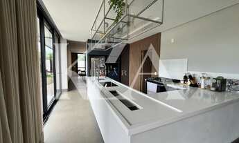 Imagem 3: Brisas de Jundiaí- Casa encantadora com piscina privativa e 3 suítes- Lote com 700m²- Exce