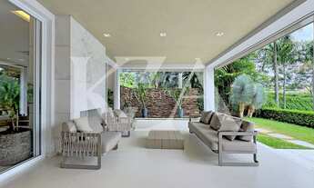 Imagem 6: Arquitetura imponente com lazer exclusivo na Fazenda da Grama