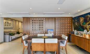 Imagem 2: Apartamento à venda na Aclimação: 2 quartos, sendo 1 suíte, 2 vagas e 160m² - São Paulo/SP