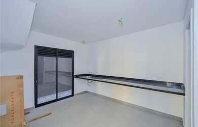 Imagem 5: Casa em condomínio à venda no Jardim Leonor, São Paulo-SP: 3 suítes e 4 vagas, 356m²