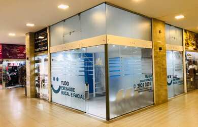 Imagem 2: Excelente Oportunidade: Loja Comercial à Venda no Centro de Curitiba-PR