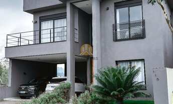 Imagem 3: Casa de Alto Padrão em Condomínio Fechado com Vista para a Mata ? Tamboré, Santana de Parn