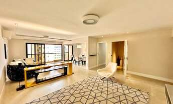 Imagem 4: Apartamento em Moema, São Paulo-SP: 3 suítes, 3 vagas e 150m². Venha conferir!