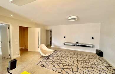 Imagem 7: Apartamento em Moema, São Paulo-SP: 3 suítes, 3 vagas e 150m². Venha conferir!