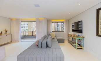 Imagem 1: Oportunidade imperdível: Apartamento de luxo no Itaim Bibi com 4 quartos, 3 suítes e 197m²