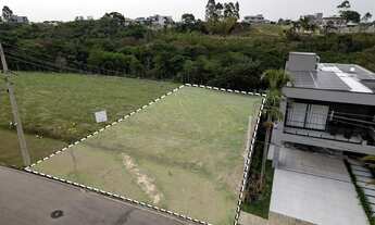 Imagem: Terreno à venda em Condomínio- 930m²