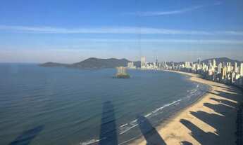 Imagem 3: Apartamento de Luxo no Centro de Balneário Camboriú-SC: 4 suítes, 4 vagas de garagem - 184