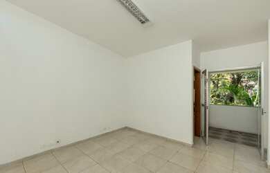 Imagem 4: Casa à venda em São Paulo-SP, Aclimação: 3 quartos, sendo 2 suítes e 6 vagas - 563m²