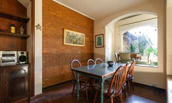 Imagem 5: Casa à venda em São Paulo-SP, com 4 quartos, sendo 1 suíte e 4 vagas no Campo Belo!