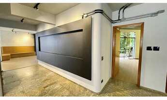 Imagem 2: Casa à venda com 5 suítes na Vila Madalena, São Paulo-SP - 810m² e 6 vagas