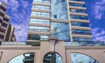 Imagem 3: Apartamento 4 Suítes, 3 Vagas e 187m² à Venda em Meia Praia/SC