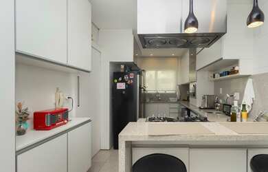 Imagem 13: Apartamento à venda na Aclimação, São Paulo-SP: 3 suítes e 3 vagas - 159m²