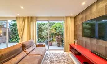 Imagem 5: Casa em Condomínio com 3 Quartos e 3 Vagas no Jardim Monte Kemel, São Paulo-SP