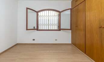 Imagem 3: Casa à venda na Vila Olímpia, São Paulo-SP - 4 quartos, sendo 2 suítes e 2 vagas - 208m²