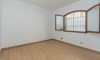 Imagem 5: Casa à venda na Vila Olímpia, São Paulo-SP - 4 quartos, sendo 2 suítes e 2 vagas - 208m²