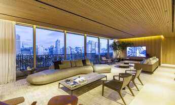 Imagem 4: Cobertura Duplex com 4 Suítes e 8 Vagas no Itaim Bibi, São Paulo-SP