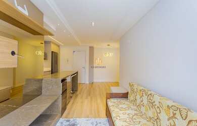 Imagem 2: Apartamento Mobiliado à venda em Curitiba-PR, Bacacheri. 2 quartos, sendo 1 suite e 2 vaga