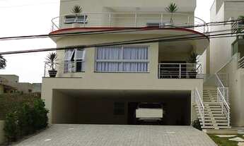 Imagem: Sobrado para venda no Aruã com 3 suítes