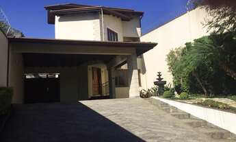 Imagem: Sobrado com 4 dormitórios com terreno de