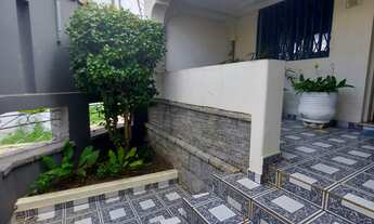 Imagem: Casa comercial de esquina para venda no