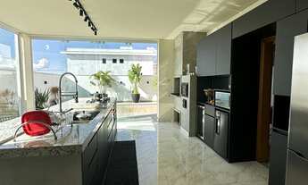 Imagem 7: Sobrado alto padrão para venda com 4 suítes e piscina no Condomínio Granja Anita