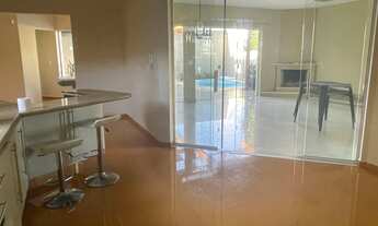 Imagem 1: Sobrado para venda com 4 dormitórios e piscina na Vila Oliveira em Mogi