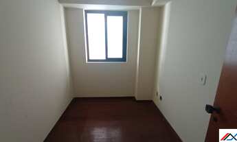 Imagem 6: Imperdível Apartamento à Venda em Copacabana, Rio de Janeiro - 3 Quartos, 1 Suíte, 90m²