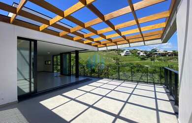 Imagem 7: Linda Casa Nova de Alto Padrão na Praia do Vigia, a 150 m da Praia, em Garopaba!