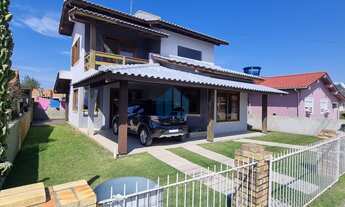 Imagem: Bela Casa Localizada no Bairro Areias de