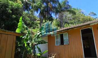 Imagem 1: Amplo Terreno com Linda Vista das Montanhas e Mar, Localizado na Região Central de Garopab
