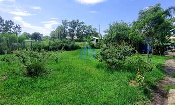 Imagem 4: Casa em Amplo Terreno Localizada a Poucos Metros da Surfland, em Garopaba!