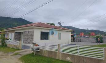 Imagem: Casa com Amplo Pátio, Bairro Areias de